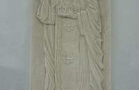 Преподобный Серафим Саровский с моделью храма в Федино